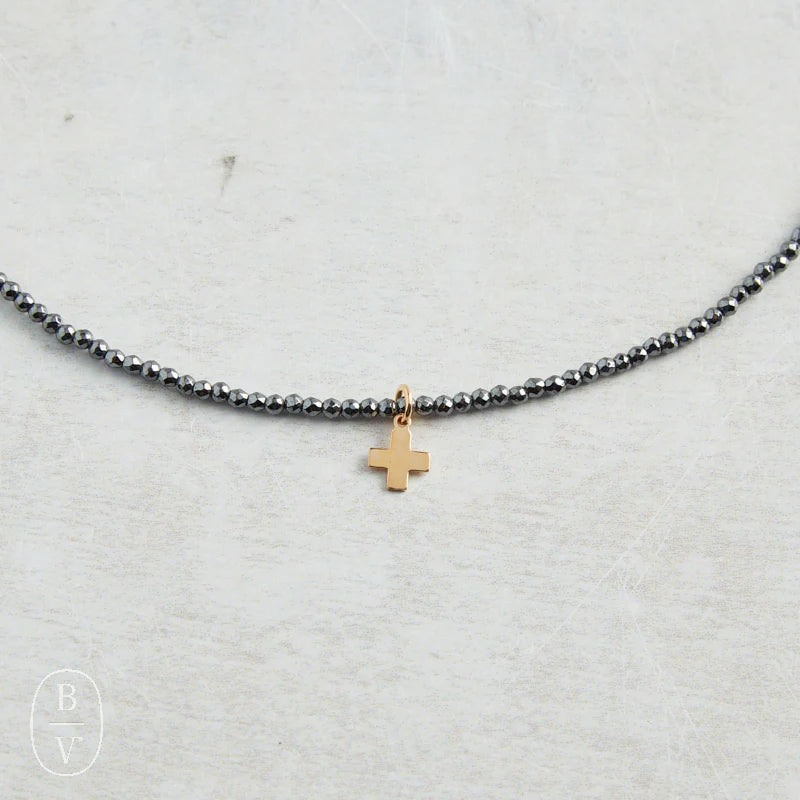 FACATED HEM CHOKER 15 WITH CROSS