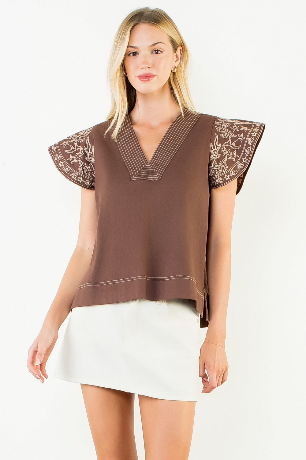 BROWN STITCH TOP