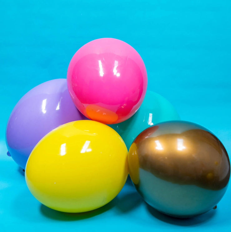 EGG HOLIBALLS
